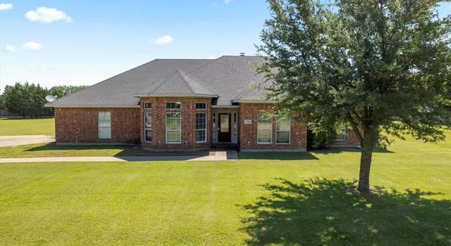 Photo of 208 Burtonwood Cir, Red Oak, TX 75154