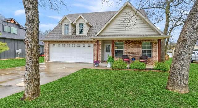 Photo of 209 Comanche Dr, Gainesville, TX 76240