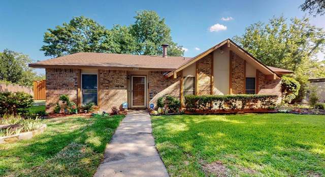 Photo of 3302 Janwood Ln, Garland, TX 75044