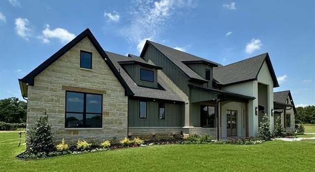 Photo of 5808 Grey Wolf Ct, Fort Worth, TX 76140