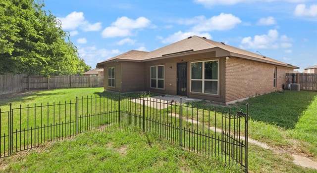 Photo of 3117 Royal Crest Dr, Fort Worth, TX 76140