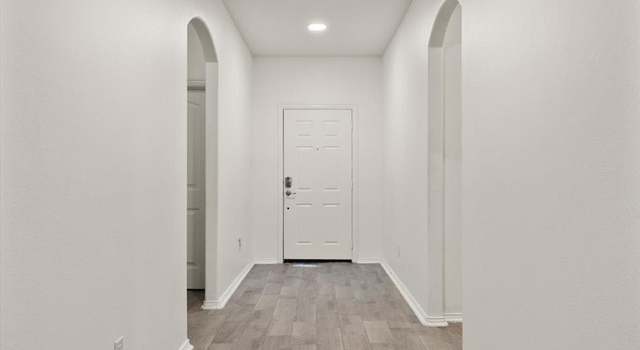 Photo of 3117 Royal Crest Dr, Fort Worth, TX 76140