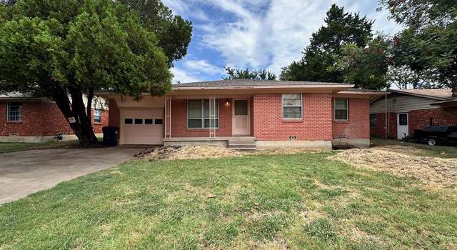 Photo of 1017 Sierra Dr, Denton, TX 76209