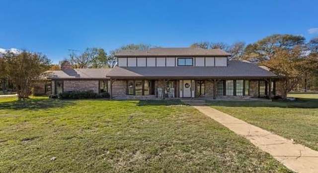 Property at 12 Brookhaven Dr, Lucas, TX 75002, 4 beds, 3.5 baths