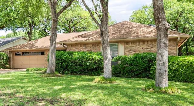 Photo of 4215 Pleasant Oaks Ct, Arlington, TX 76016