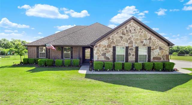 Photo of 998 Lester Burt Rd, Farmersville, TX 75442