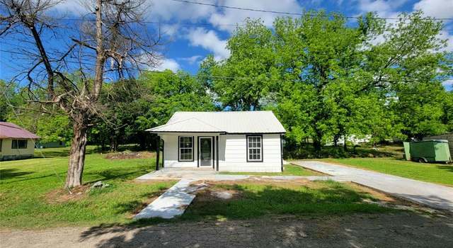 Photo of 501 S Columbia St, Clarksville, TX 75426