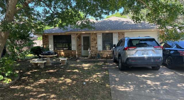 Photo of 703 S 5th St, Midlothian, TX 76065