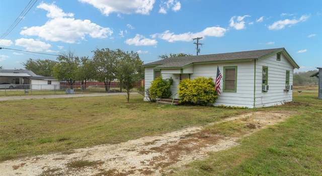 Photo of 108 N Heflin St, Frost, TX 76641