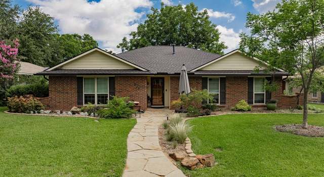 Photo of 325 Los Santos Dr, Garland, TX 75043