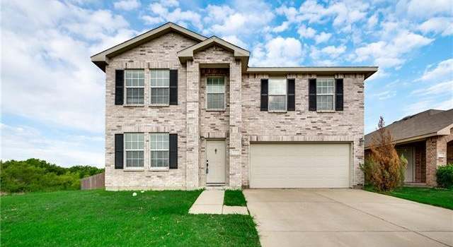 Photo of 1378 Emily Ct, Burleson, TX 76028