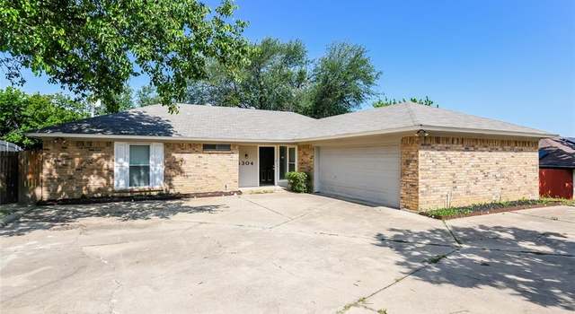 Photo of 5304 Weddington Ct, Fort Worth, TX 76133