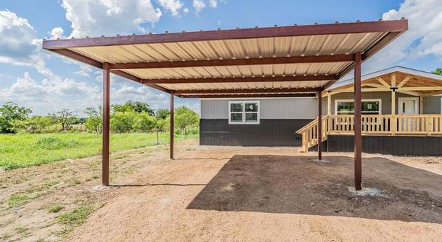 Photo of 10 Southwest Ct, Mineral Wells, TX 76067