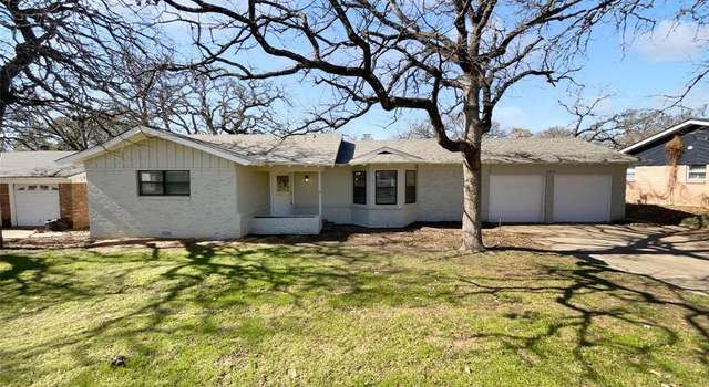 Photo of 1121 Karla Dr, Hurst, TX 76053