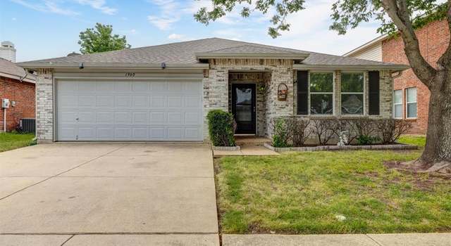 Photo of 1960 Lariat Dr, Fort Worth, TX 76247