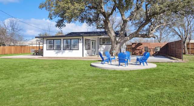 Photo of 424 Hoot Ave, Possum Kingdom Lake, TX 76449