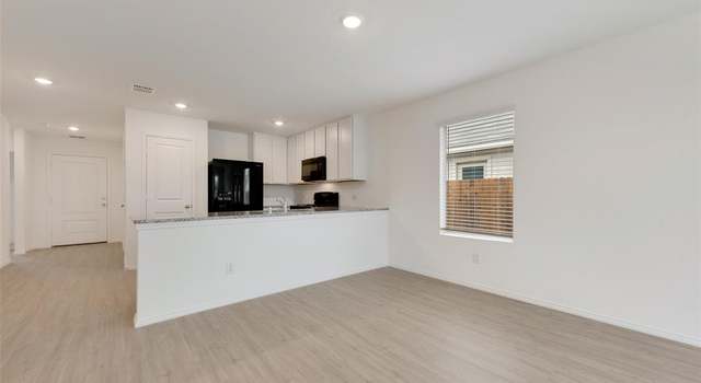 Photo of 1649 Crested Way, Fort Worth, TX 76140