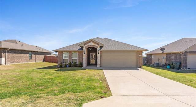 Photo of 104 Springleaf Ln, Mabank, TX 75147