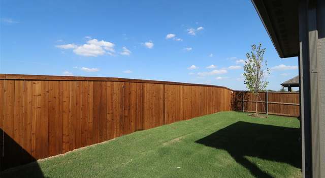 Photo of 13045 Mizell Ln, Aubrey, TX 76227