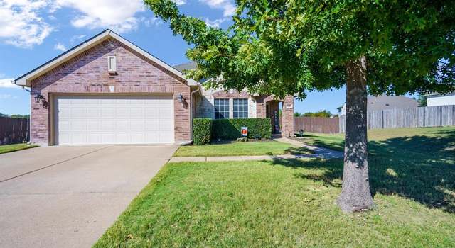 Photo of 1216 Krista Dr, Burleson, TX 76028
