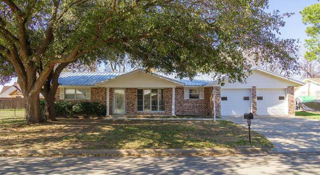 Photo of 2303 16th St, Brownwood, TX 76801