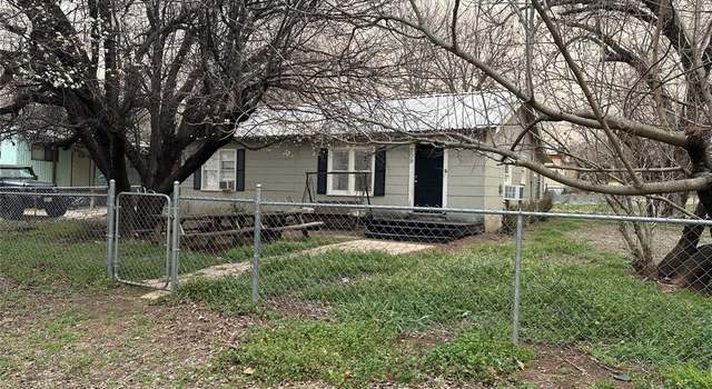 Photo of 209 2nd St, Glen Rose, TX 76043