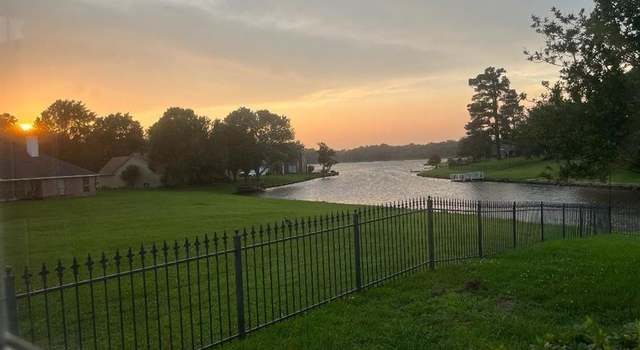 Photo of 3833 Lakeside Dr, Shreveport, LA 71119