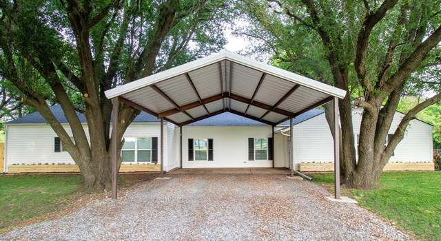 Photo of 405 S Oak St, Ector, TX 75439