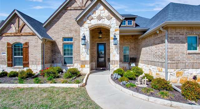 Photo of 1056 Durango Springs Dr, Fort Worth, TX 76052