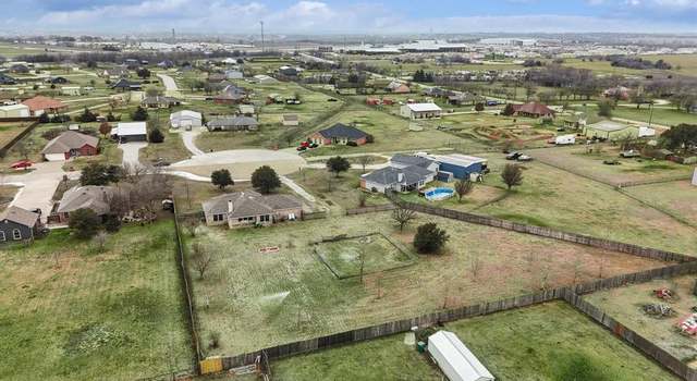 Photo of 176 Lexington Ct, Haslet, TX 76052