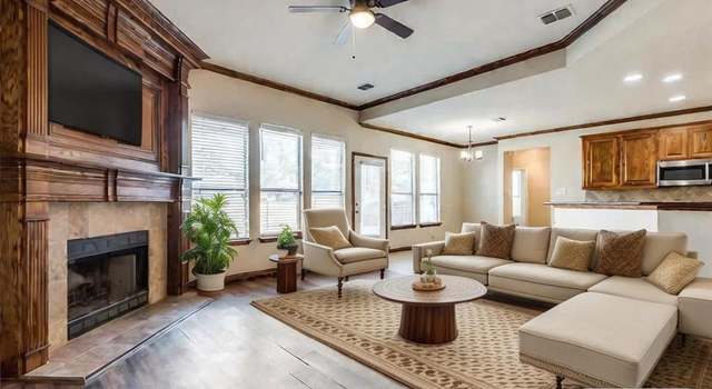Photo of 6864 Shoreway Dr, Grand Prairie, TX 75054
