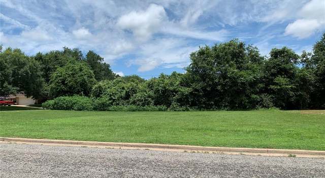 Photo of 1001 Rico Dr, Athens, TX 75751