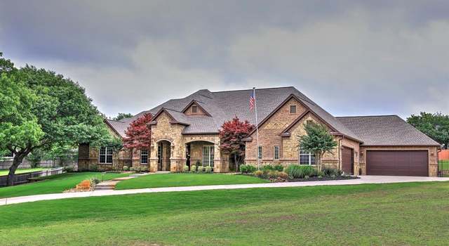 Photo of 3512 Foot Hills Dr, Weatherford, TX 76087