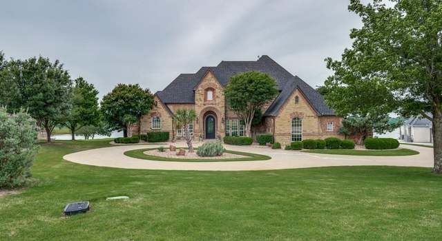 Property at 110 Eagle Point Dr, Waxahachie, TX 75165, 4 beds, 4 baths