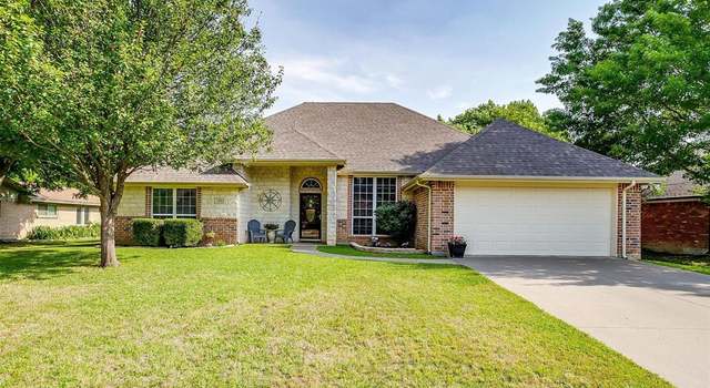 Photo of 725 Bluebird St, Fort Worth, TX 76140