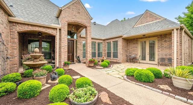 Photo of 1028 Gabriel Ln, Fort Worth, TX 76116