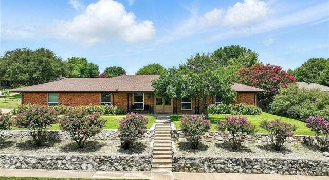 Photo of 10004 Westpark Dr, Benbrook, TX 76126