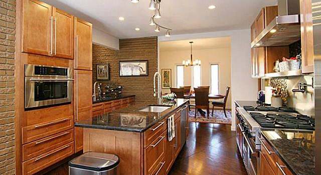 Photo of 3780 Vinecrest Dr, Dallas, TX 75229