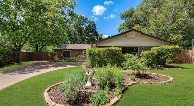 Photo of 2604 Brentwood Cir, Arlington, TX 76013