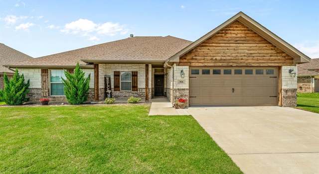 Photo of 921 Elk Ridge Dr, Stephenville, TX 76401