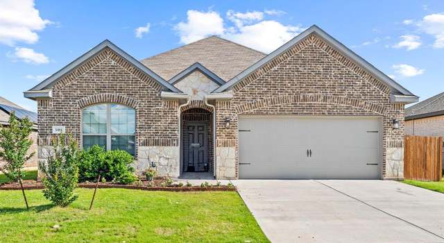 Photo of 1404 Eagle Nest Dr, Azle, TX 76020
