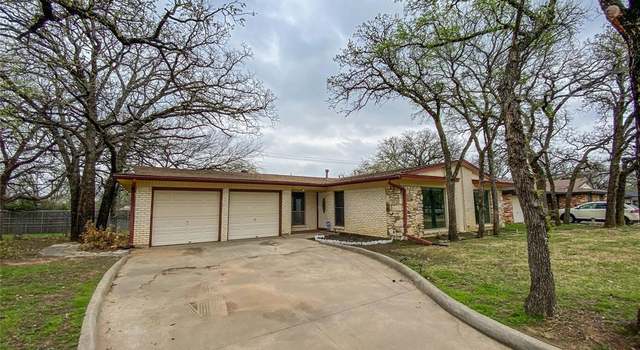 Photo of 81 Stonegate Dr, Bedford, TX 76022