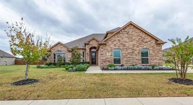 Photo of 206 Castle Creek Dr, Red Oak, TX 75154
