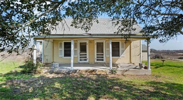 Photo of 400 N Broadway St, Riesel, TX 76682