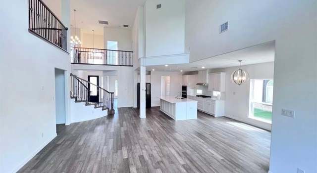 Photo of 1901 Roadrunner Dr, Little Elm, TX 75068