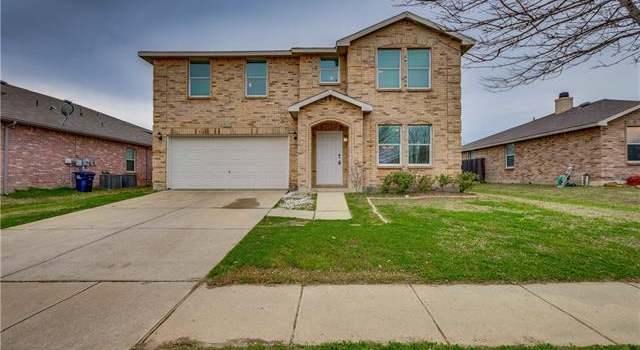 Photo of 3215 Friesian Ct, Denton, TX 76210