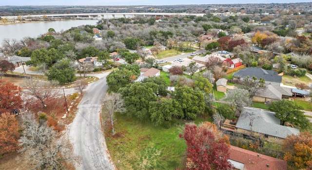 Photo of 7533 Foster Dr, Lake Worth, TX 76135