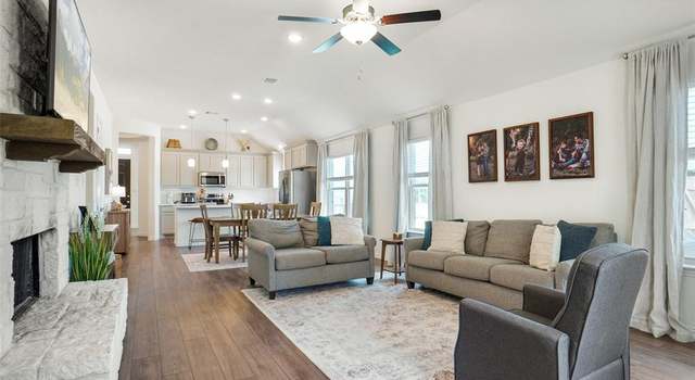 Photo of 12645 Viewpoint Ln, Burleson, TX 76028