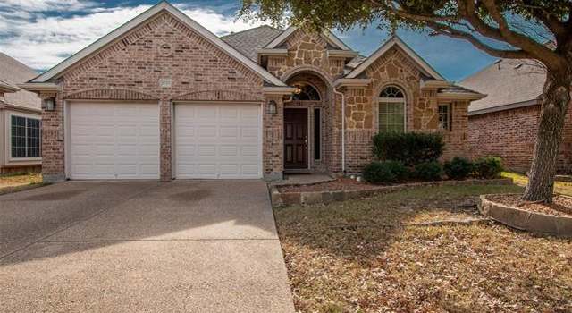 Photo of 2727 Waterway Dr, Grand Prairie, TX 75054
