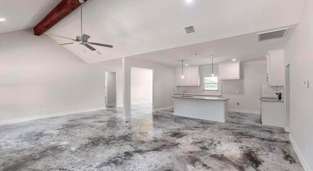 Photo of 1212 E Gibtown Rd, Poolville, TX 76487